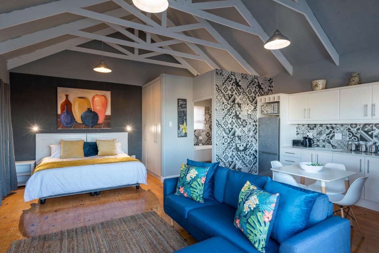 Harbour Cottages, Humewood * Port Elizabeth